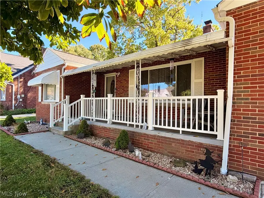 5203 W Ridgewood Drive, Parma, OH 44134 - #2