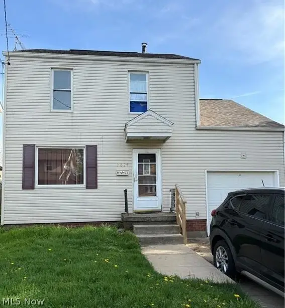 2824 9th Nw Street, Canton, OH 44708 - #1
