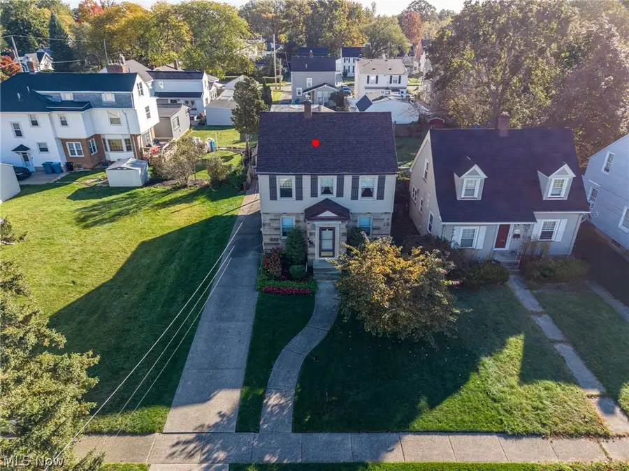 1327 Hillsdale Avenue, Lorain, OH 44052 - #2
