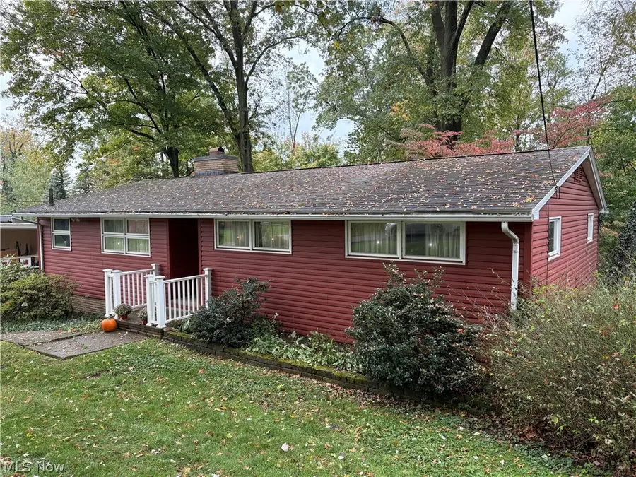2305 Helena Nw Avenue, Massillon, OH 44646 - #3