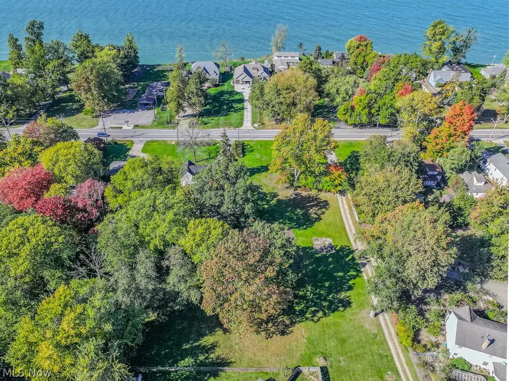 37670 Lake Shore Boulevard, Eastlake, OH 44095 - #1