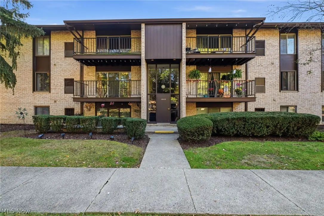 16435 Heather Lane #202, Middleburg Heights, OH 44130 - #1