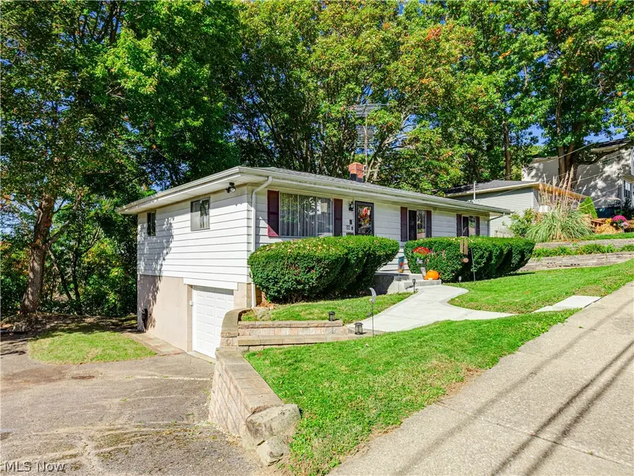 548 Gibbs Road, Akron, OH 44312 - #2