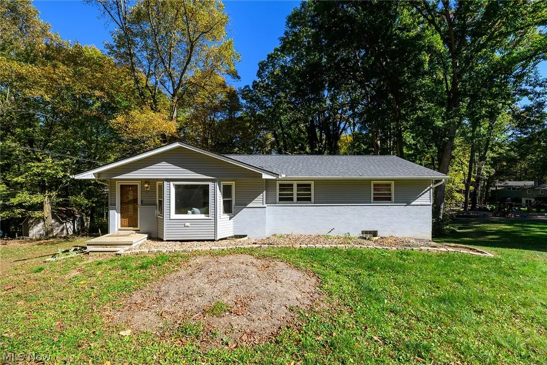 8470 Shadyview Nw Avenue, Clinton, OH 44216 - #1