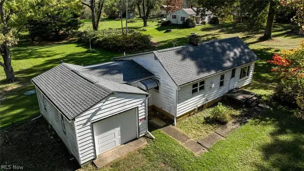1926 Miday Ne Avenue, East Canton, OH 44730