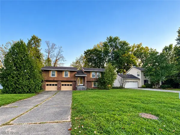 2268 Oak Point Drive, Copley, OH 44321