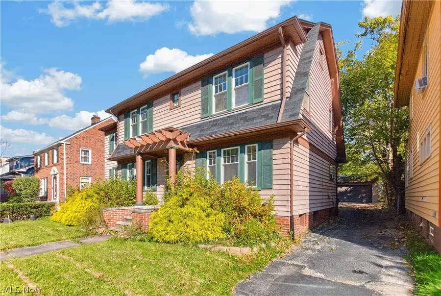 2561 S Taylor Road, Cleveland Heights, OH 44118 - #2