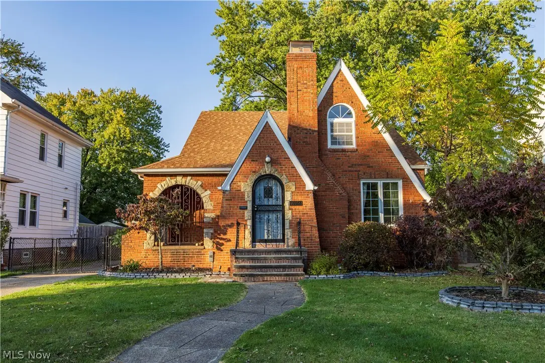 16936 Woodbury Avenue, Cleveland, OH 44135 - #1