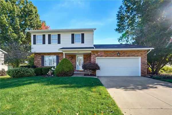 3317 Cherrywood Drive, Barberton, OH 44203