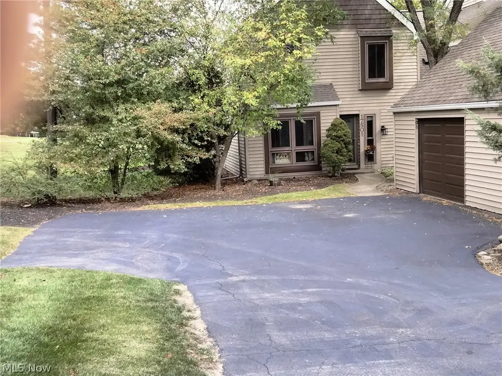 17501 Fairlawn Drive, Chagrin Falls, OH 44023 - #1
