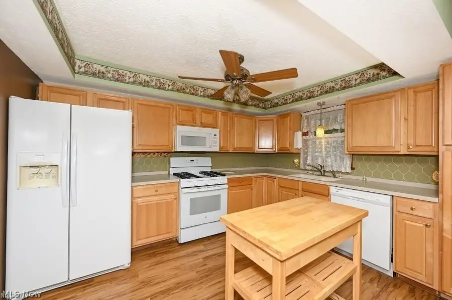 490 Bonshire Road, Akron, OH 44319 - #2