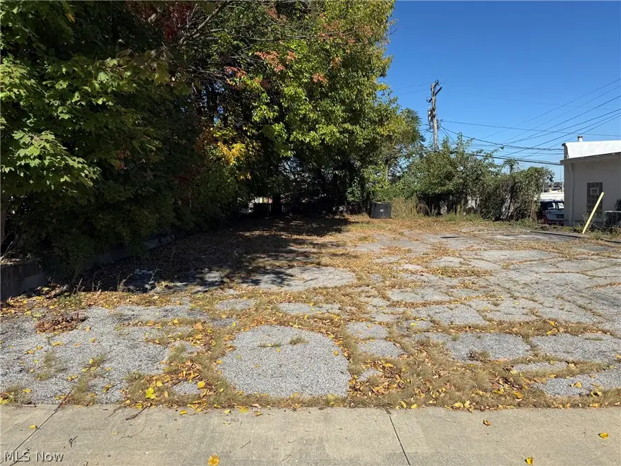 7400 Kenilworth Avenue, Parma, OH 44129 - #2