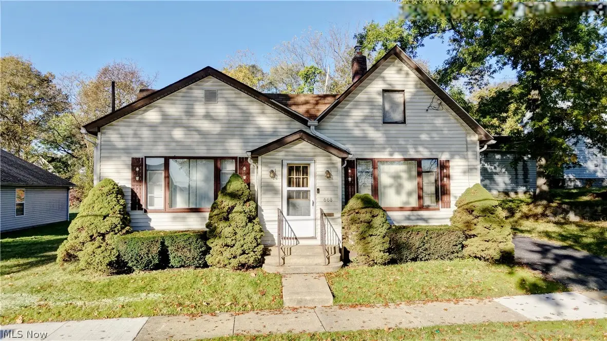 668 Mallison Avenue, Akron, OH 44307 - #1