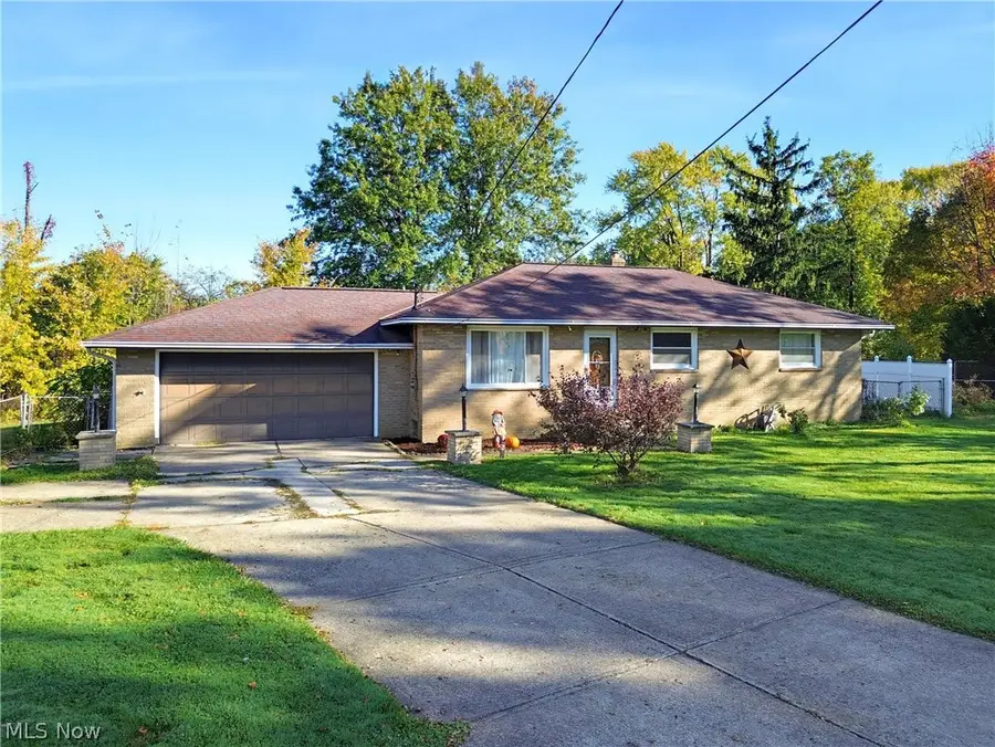 52 Bettie Lane, Brunswick, OH 44212 - #3