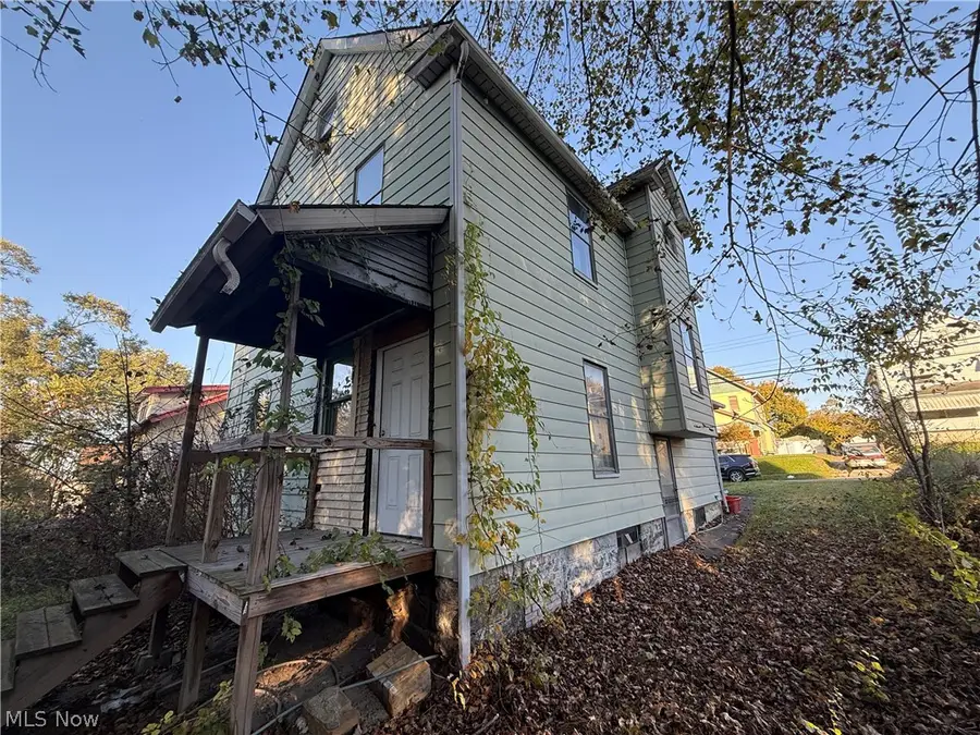 122 N Garland Avenue, Youngstown, OH 44506 - #3