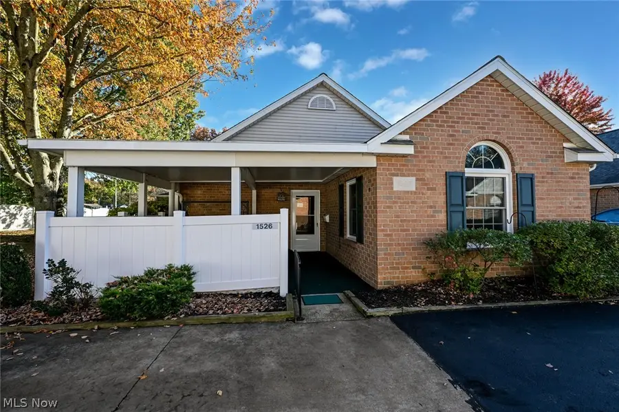 1526 Rhine River Nw Road, Uniontown, OH 44685 - #3