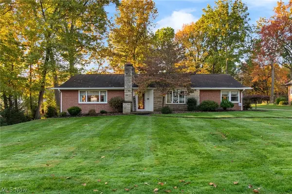 244 Cordelia Sw Street, North Canton, OH 44720