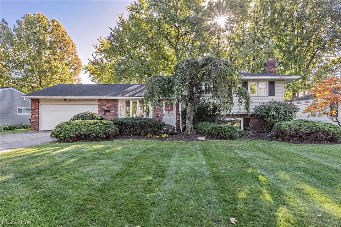 5114 Dogwood Trail, Lyndhurst, OH 44124 - #1
