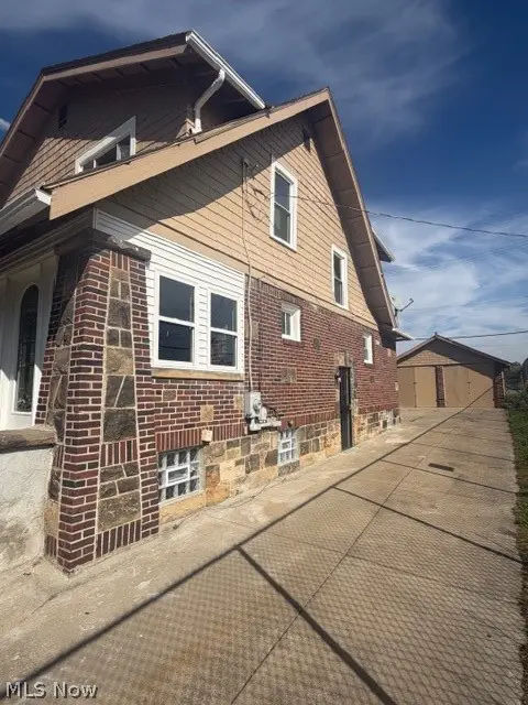 659 Glendora Avenue, Akron, OH 44320 - #2