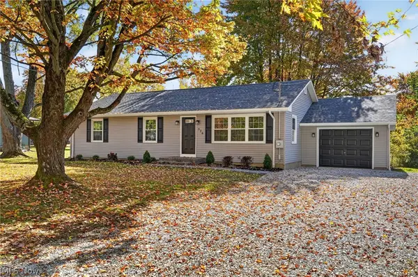 376 Susan Drive, Jefferson, OH 44047