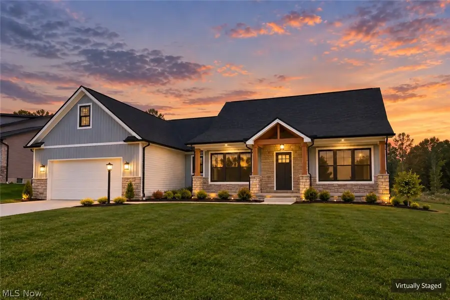 4035 Shelly Lynn Drive, New Middletown, OH 44442 - #2