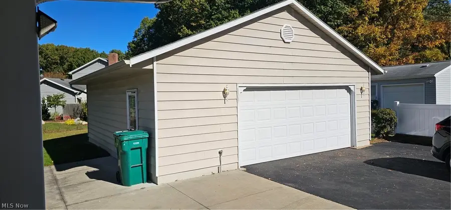 2137 Maplewood Road, Stow, OH 44224 - #2