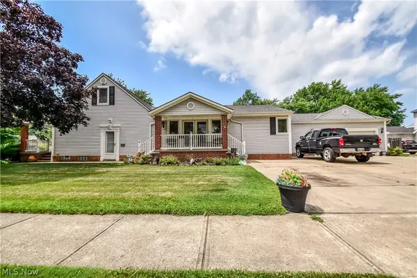 439 E 305th Street, Willowick, OH 44095