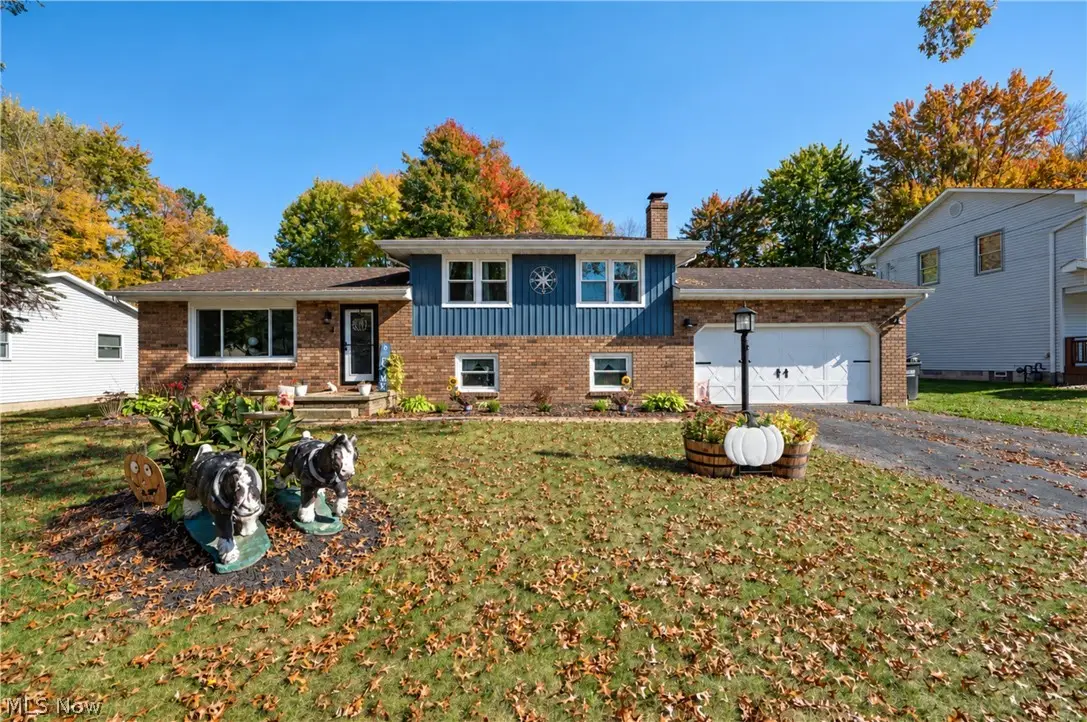 171 Fair Meadow Drive, Austintown, OH 44515 - #1