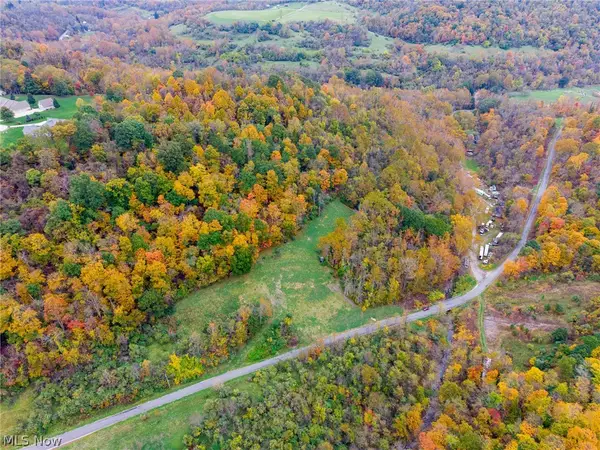 Crescent Road, St Clairsville, OH 43950