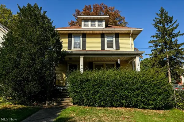 1560 2nd Street, Cuyahoga Falls, OH 44221