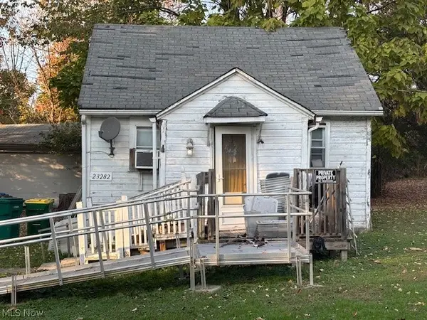 23282 High Road, Bedford, OH 44146