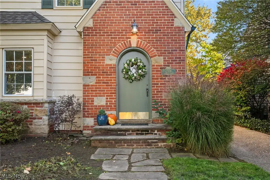 3309 Elsmere Road, Shaker Heights, OH 44120 - #2