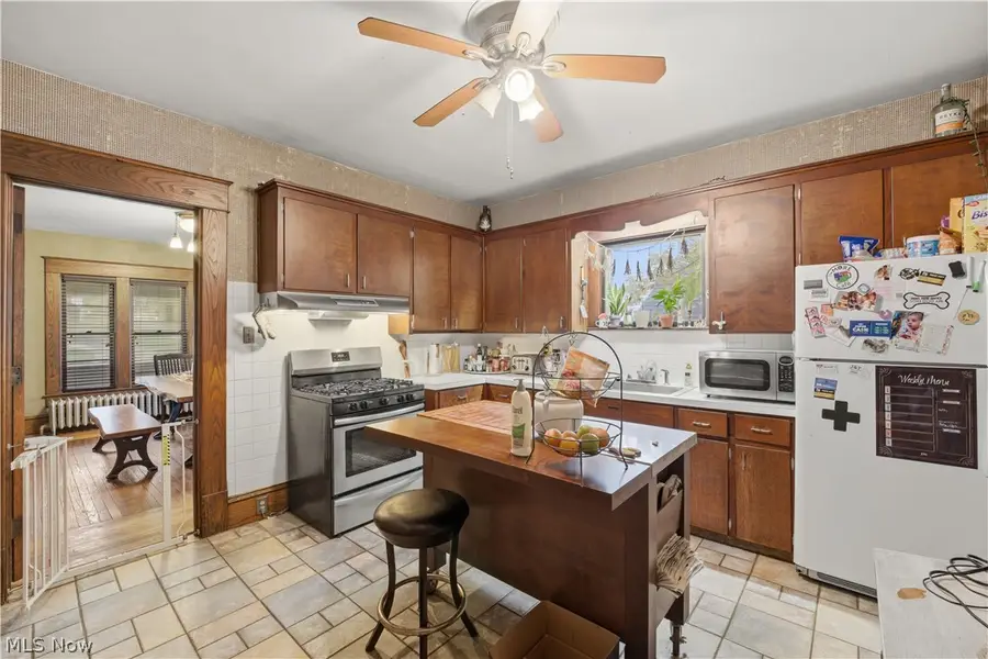 714 N Chestnut Street, Ravenna, OH 44266 - #2