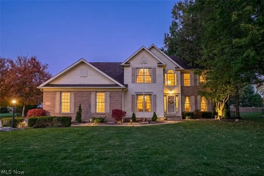 425 Middlestone Way, Cuyahoga Falls, OH 44223 - #3