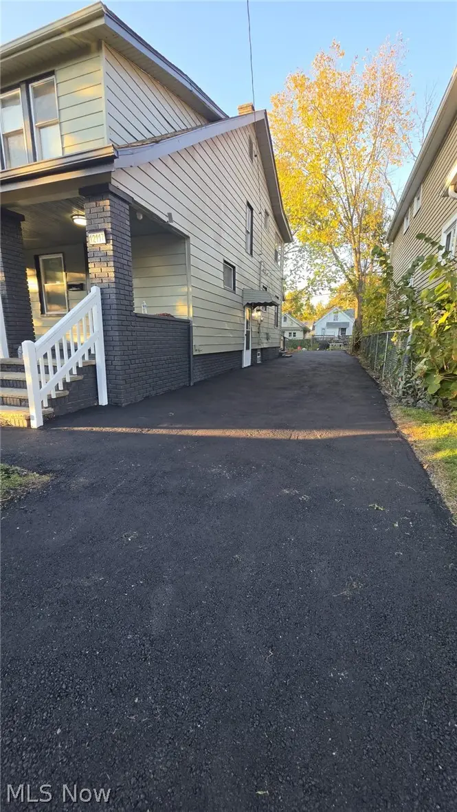 12117 Angelus Avenue, Cleveland, OH 44105 - #2