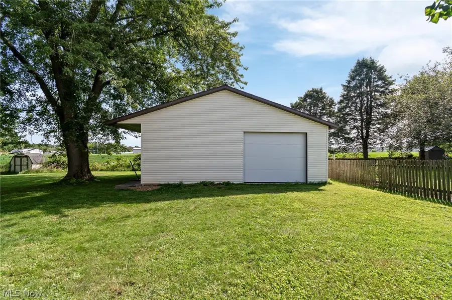 1532 Ellesmere Nw Avenue, North Canton, OH 44720 - #3
