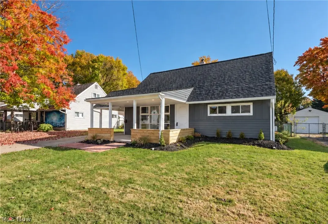 345 N Edgehill Avenue, Austintown, OH 44515 - #1