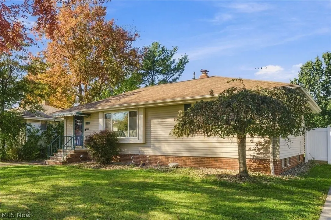 4752 Springwood Drive, Brooklyn, OH 44144 - #1
