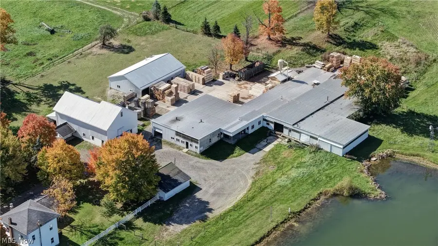 9291 N Girdle Rd, Middlefield, OH 44062 - #3