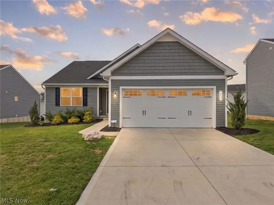 1837 Heron Creek Nw Street, Massillon, OH 44647 - #2