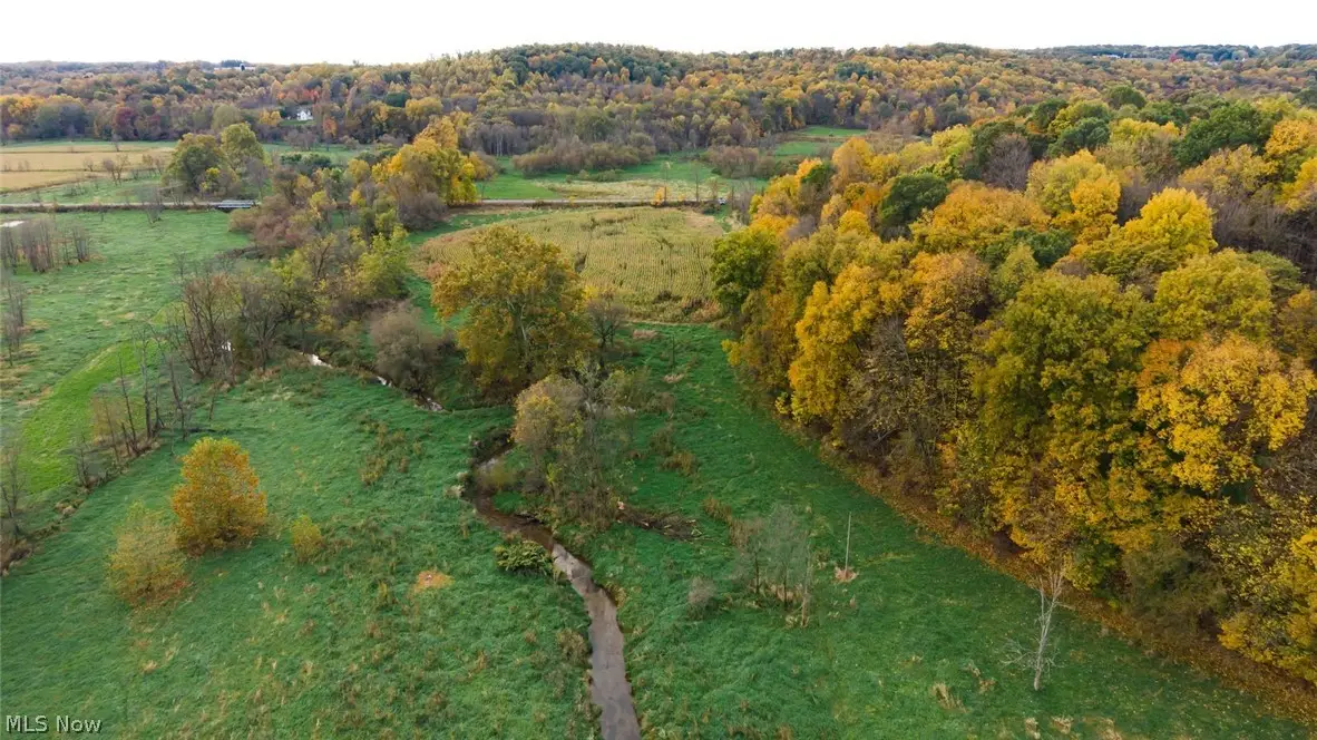 8897 Walnut Creek Bottom Nw Road, Dundee, OH 44624 - #1