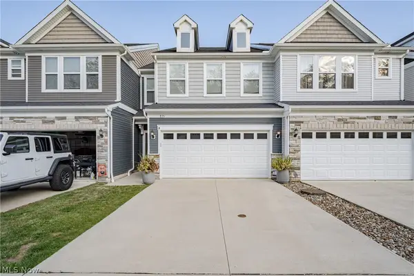 875 S Parkside Drive, Westlake, OH 44145