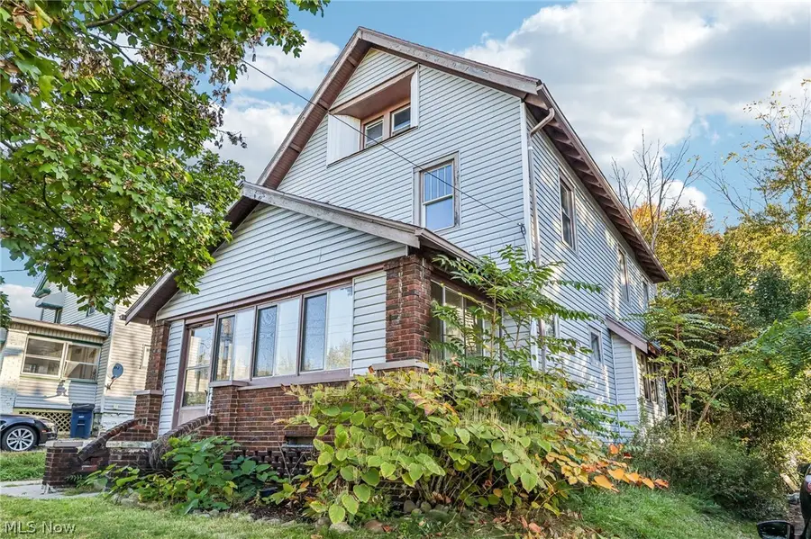 2211 20th Sw Street, Akron, OH 44314 - #2