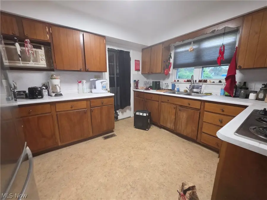 3792 Newbury, Little Hocking, OH 45742 - #3