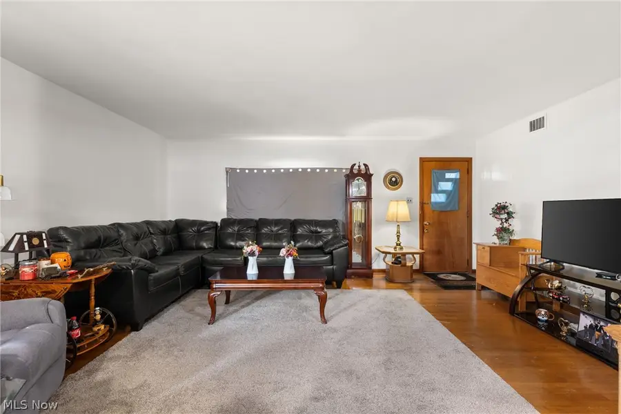 3860 Harrison Street, Bellaire, OH 43906 - #3