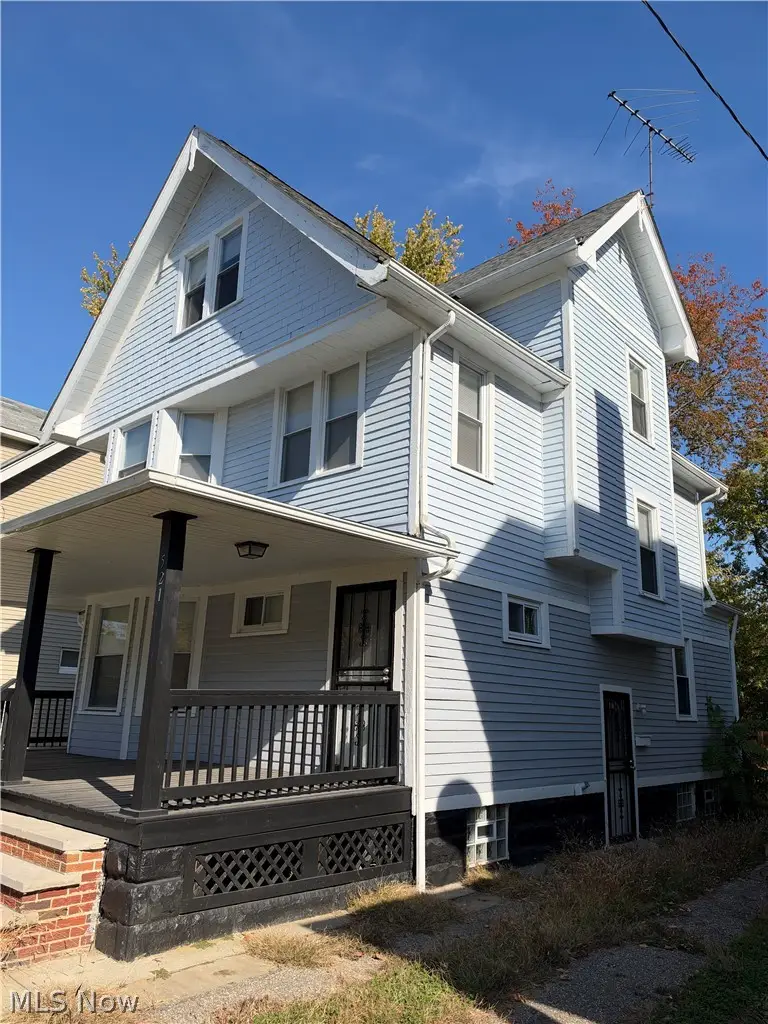 521 E 109th Street, Cleveland, OH 44108 - #2