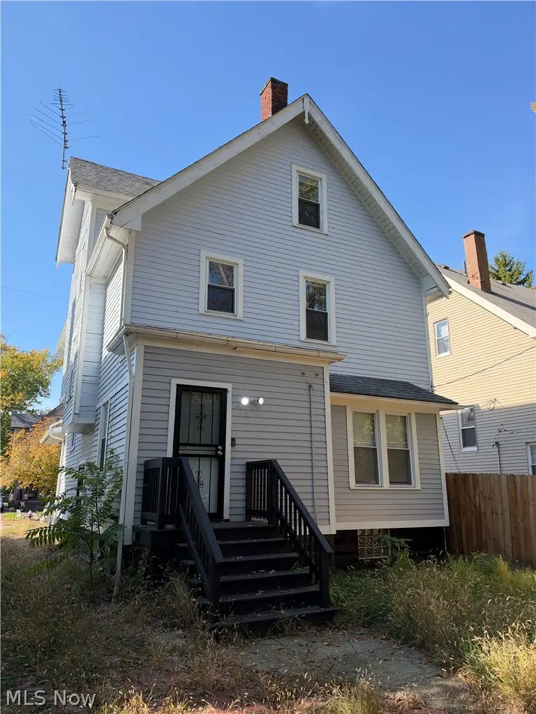 521 E 109th Street, Cleveland, OH 44108 - #3