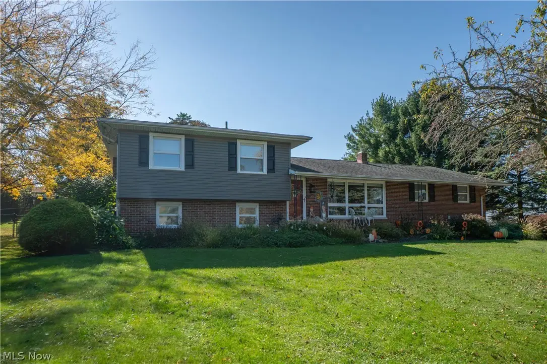 5522 Grove Street, Louisville, OH 44641 - #1