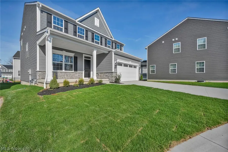 24050 W Pier Point, Olmsted Falls, OH 44138 - #3