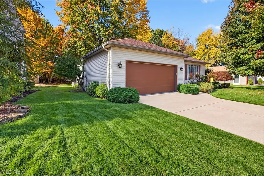 4718 Queen Anne Avenue, Lorain, OH 44052 - #2